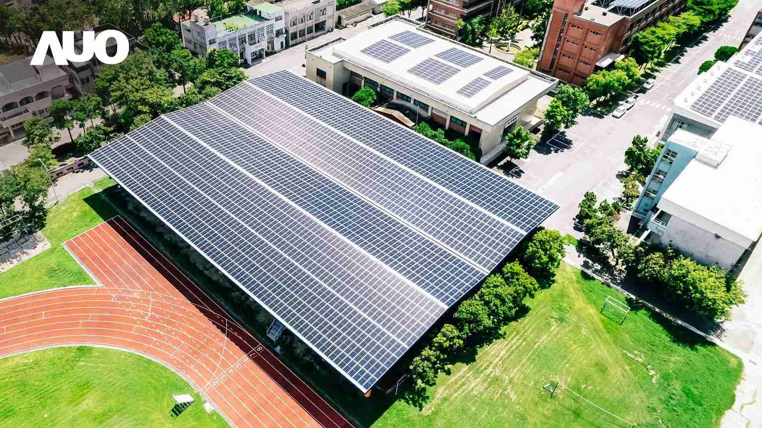 WepaySunSteel光电整合型浪板具备快速安装、、轻量化优势,,可提升15%发电效能,,,,通过国际IEC与台湾VPC认证安全、、防漏、、耐候标准