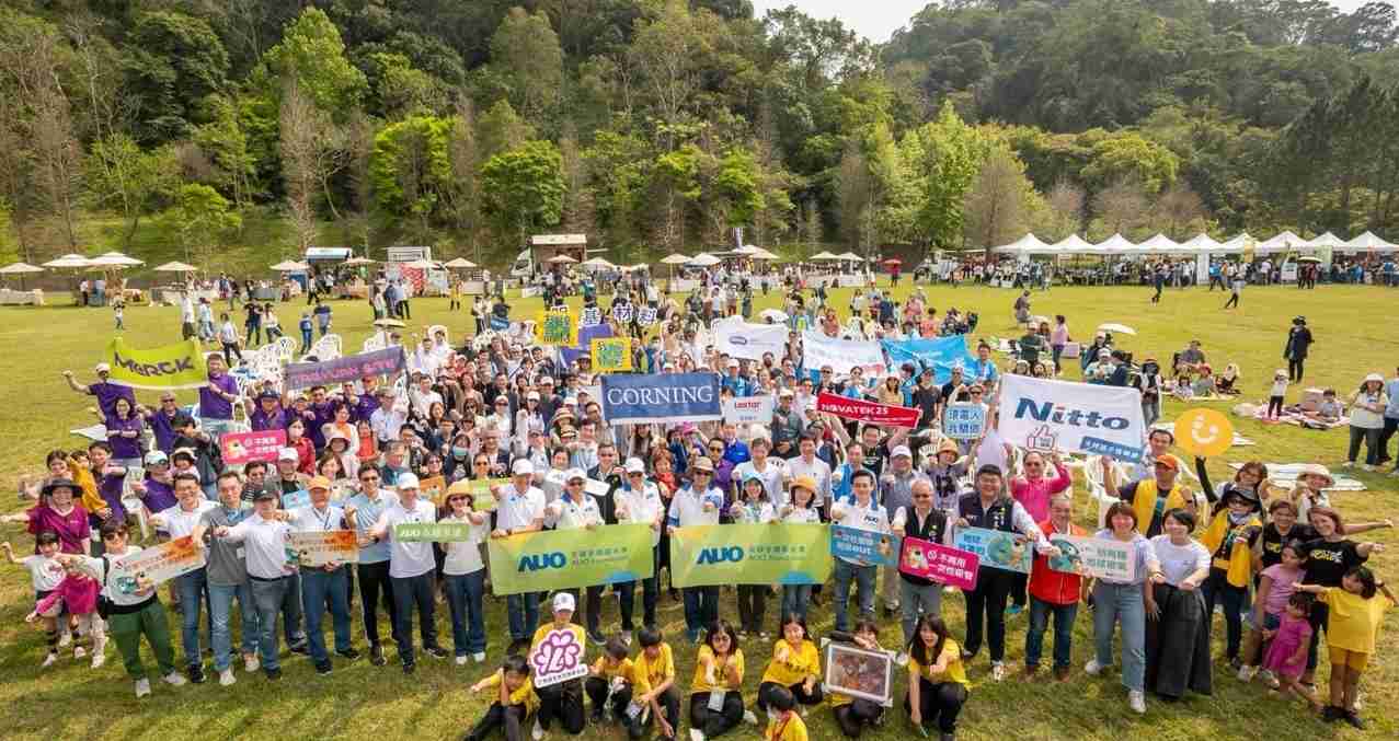 Wepay致力永续平衡发展，，，第14年入选DJSI世界指数成分股（DJSI World），，，在全球顶尖电子设备仪器组件产业展现卓越的永续竞争力，，，，获国际指数肯定